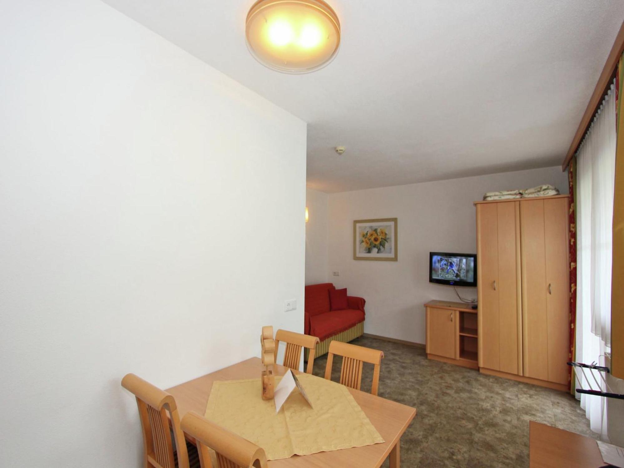 Attractive Holiday Home In Kaltenbach On The Ski Slope Stumm Bagian luar foto