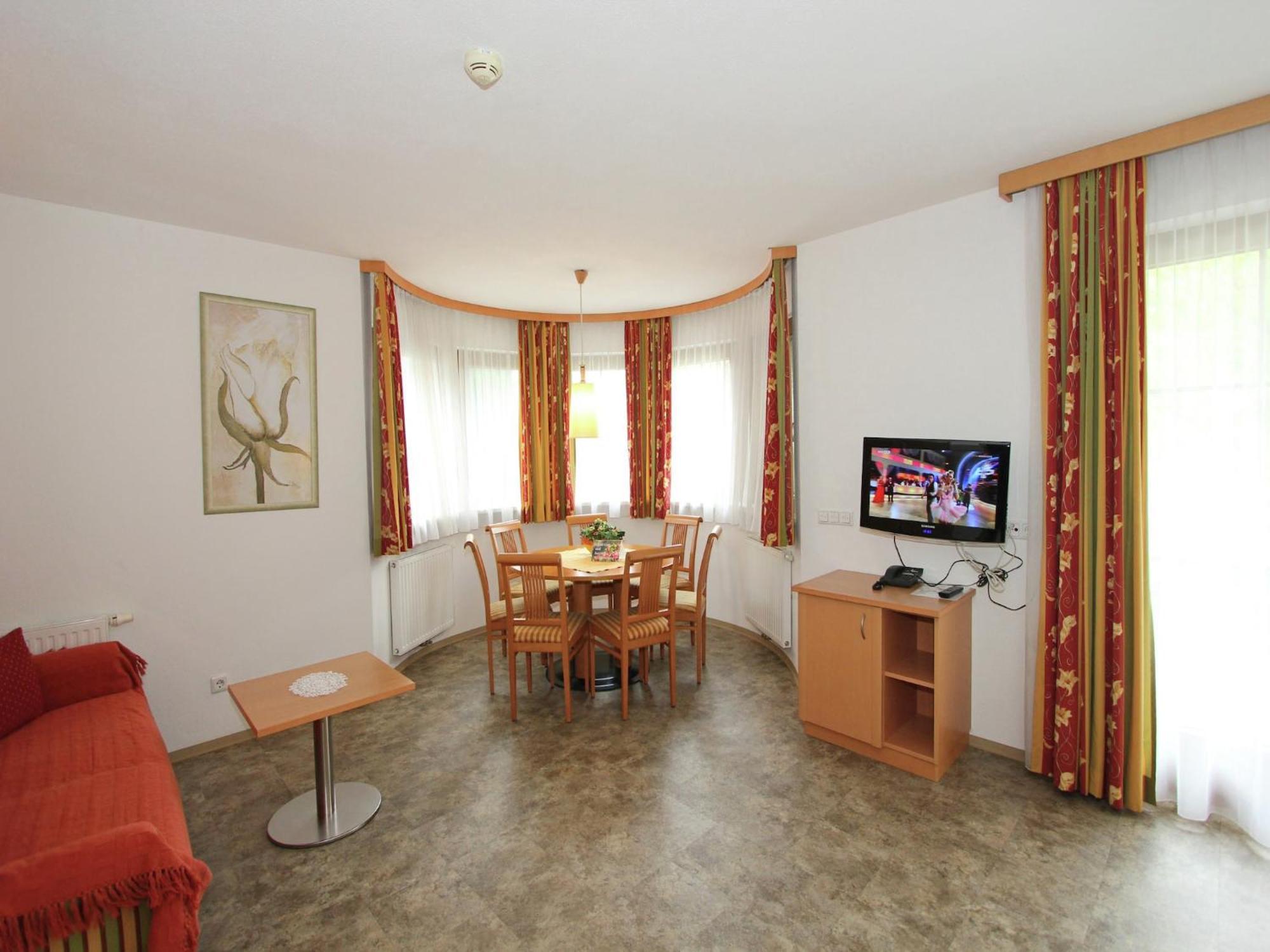 Attractive Holiday Home In Kaltenbach On The Ski Slope Stumm Bagian luar foto