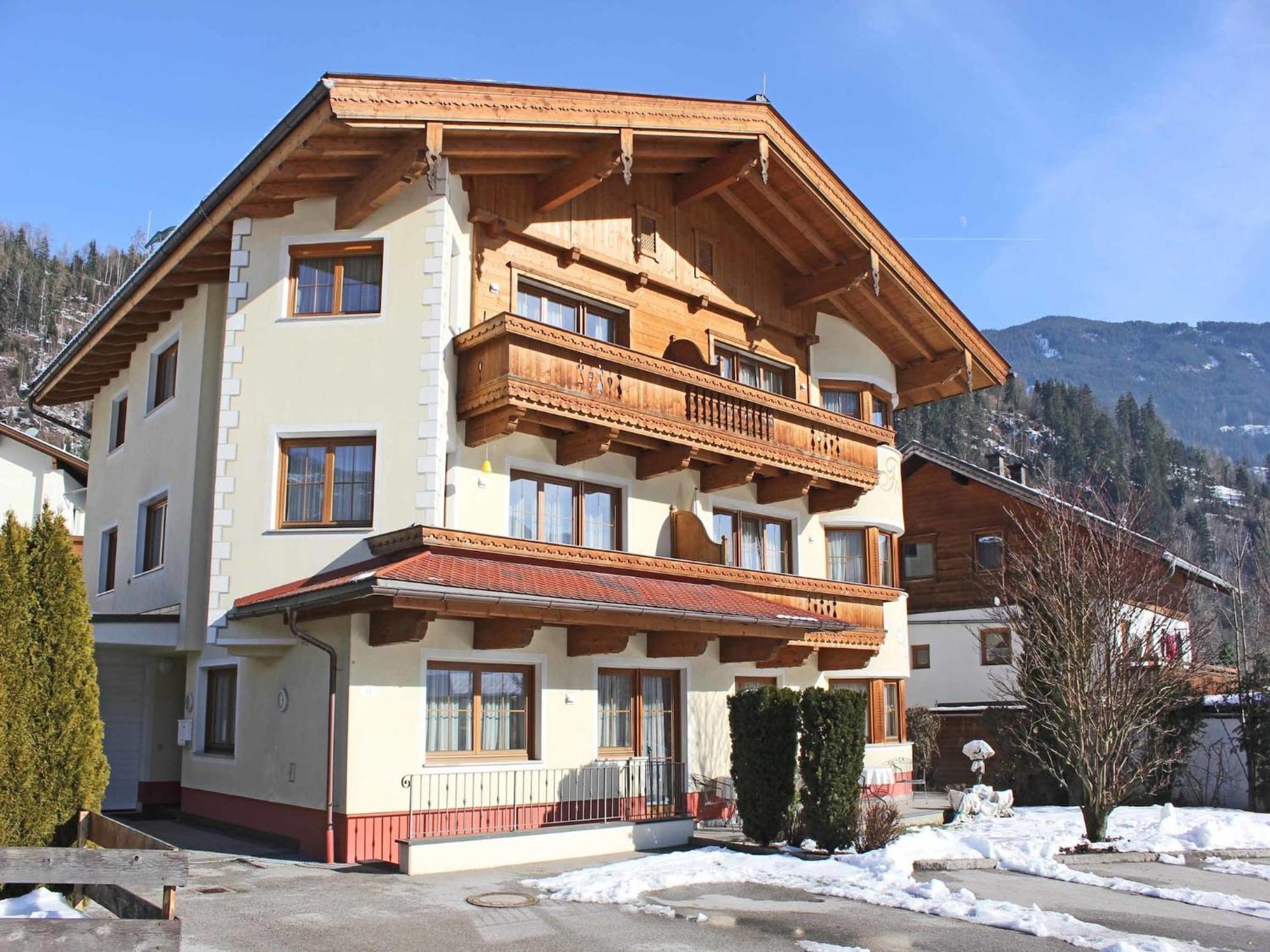 Attractive Holiday Home In Kaltenbach On The Ski Slope Stumm Bagian luar foto
